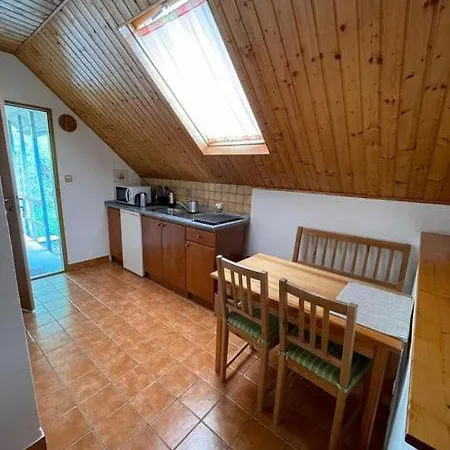 Apartment Sklipek U Pichle Galusky Strachotin